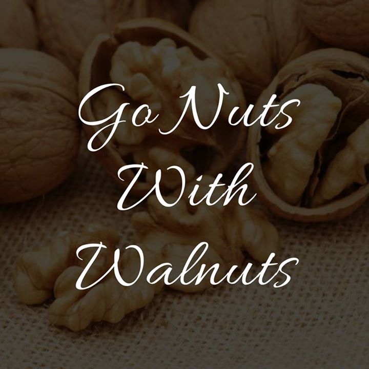 Go nut with walnuts.
Walnut contains omega-3 fatty acids and polyphenols that supports brain health..
#walnuts #brainhealth #powerfoods #memory #dietitian #komalpatel #dietclinic