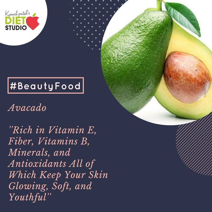 Avocado is among those rare foods that contain healthy fats more than carbohydrates. A good source of biotin, avocados help to prevent dry skin and brittle hair and nails. Sip your way to healthy skin by adding avocados to your salad, on your toast or mixing it to your smoothie...
 #avocado #skinhealth #skinrepair #beautyfood #biotin #avacadosalad #smoothie #healthyskin