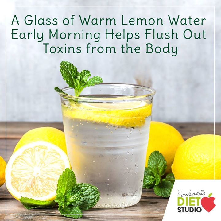 Want to ensure you have healthier digestive function all day long? Have a glass of lemon water Lemon juice helps flush out unwanted materials in part because lemons increase the rate of urination in the body. he citric acid in lemons helps maximize enzyme function, which stimulates the liver and aids in detoxification.
#lemonwater #lemon #lemonjuice #detox #detoxdrink #digestion