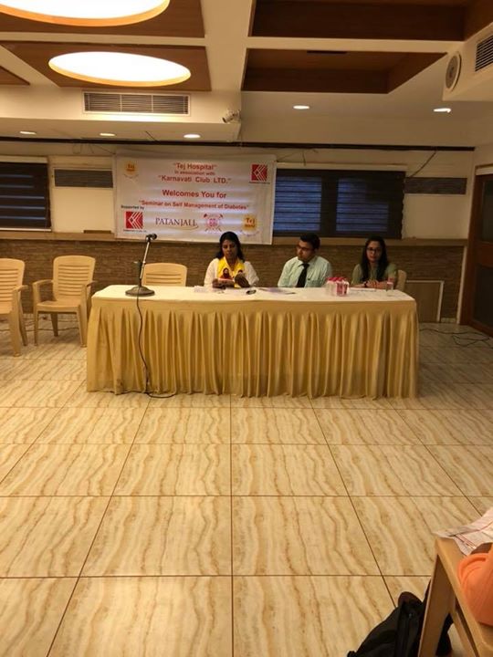 Yet another diabetes education program at KarnavatiClub Ahmedabad 
Shared the platform with
 @dranantyadav - Endocrinologist 
@sonika Ben - Patanjali president of Gujarat.
#diabeticeducator #diabetes #patanjali #tejhospital #karnavaticlub #diabetesawarness