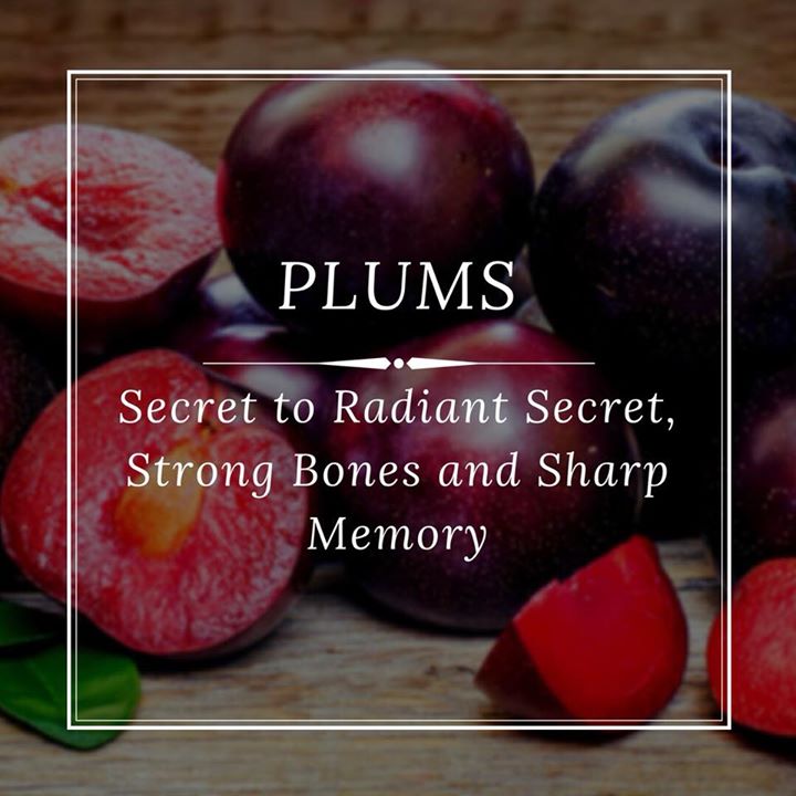 This tangy and sweet fruit is full of minerals and antioxidants. 
Have it as a fruit or mix it into smoothies..
#plums #fruit #seasonalfruit #benefits #skincare #bonehealth #immunity
