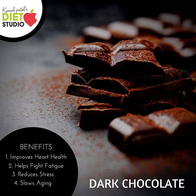 Celebrate new year with dark chocolate to get its benefits....
#darkchocolate #happynewyear #chocolate #dietitian #komalpatel