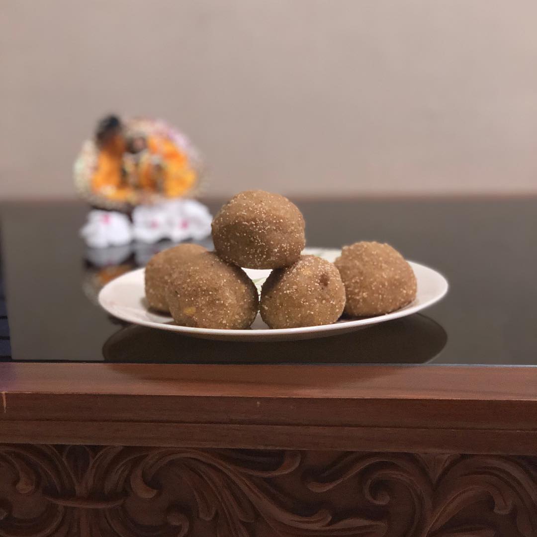 Ladoo offering to lord on occasion of Rathayatra.... #ladoo #rathayatra #offering #sweets #indiansweet #guiltfree #moderation