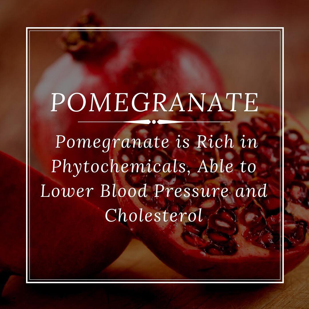 Delicious, juicy and jewel-like, pomegranate seeds are packed with vitamins, minerals and fibre. Add them to your salad or sprouts or have them as a fruit itself. 
#pomegranate #fruit #seasonal #seasonalfruit #antioxidants #fruitbowl #fruits