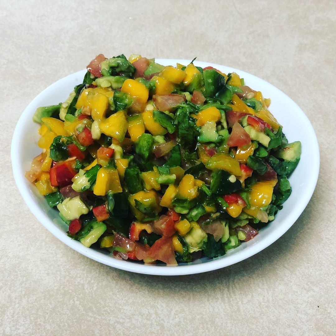 Komal Patel,  dietitianmeal, food, mangosalsa, mangoes, seasonalfruit, veggies, vitamins, minerals