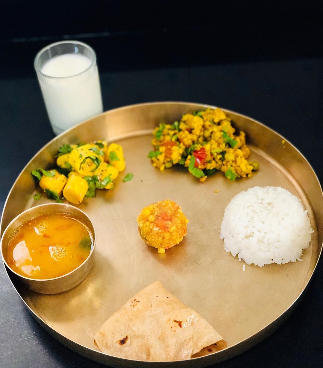 #navmiprasad 
Khandvi
Roti
Rice
Dal
Bundi ladoo 
Sabji 
Buttermilk 
Lunch for today 
#kpmeal #lunchtime