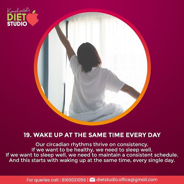 Wake up at the same time every day
Our circadian rhythms thrive on consistency. If we want to be healthy, we need to sleep well.
If we want to sleep well, we need to maintain a consistent schedule. And this starts with waking up at the same time, every single day.

#21dayhealthyhabitschallenge� #dshealthyhabitchallenge #komalpatel #dtkomalpatel #healthyhabits #healthylifestyle #health #diet #weightloss #lifestyle #dietitian #sunexposure #vitamind #meditation #qualifieddietitian #growyourownfood #kitchengarden #spices #herbs