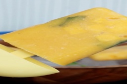 Summer popsicles are a great treat for everyone 
Delicious coconut and mango ice pops are rich in fiber , good fats , vitamin A and electrolytes. 
#poscicle #mango #summervibes #summerhealth #healthylifestyle #igtvvideos #igtv #instagram #instagramhealth #komalpatel